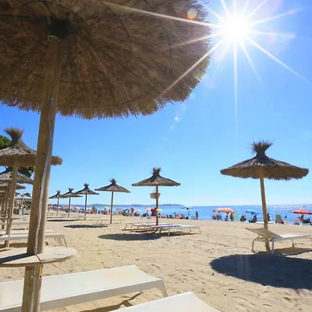 Holiday home Casa 3 Dorm A Pie Del Mar Con Su Jardin Y Parking *