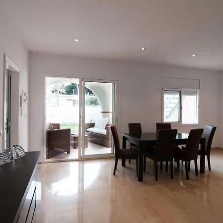 Casa 3 Dorm A Pie Del Mar Con Su Jardin Y Parking Holiday home *