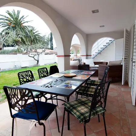 Casa 3 Dorm A Pie Del Mar Con Su Jardin Y Parking Cambrils