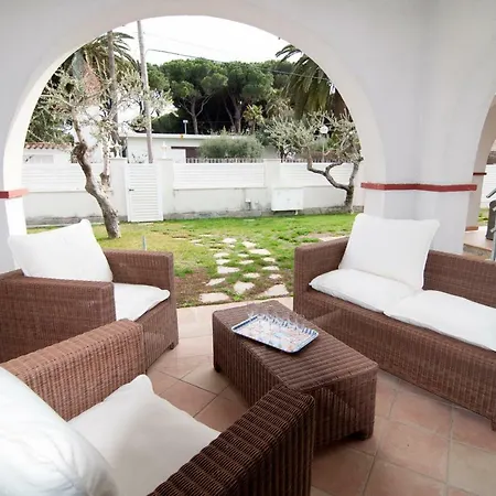 Casa 3 Dorm A Pie Del Mar Con Su Jardin Y Parking *